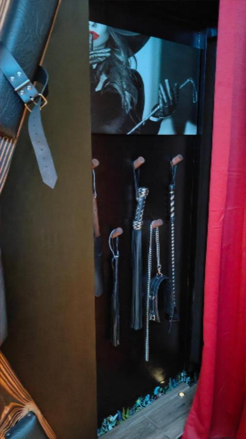La Loveroom Bdsm De Nice " La Chambre Luxe Des Desirs " Exterior foto
